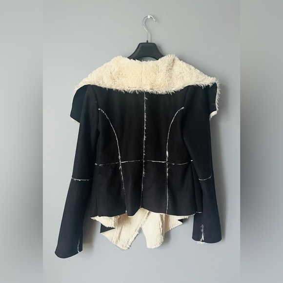 Black and cream faux suede jacket - Picture 2 of 3